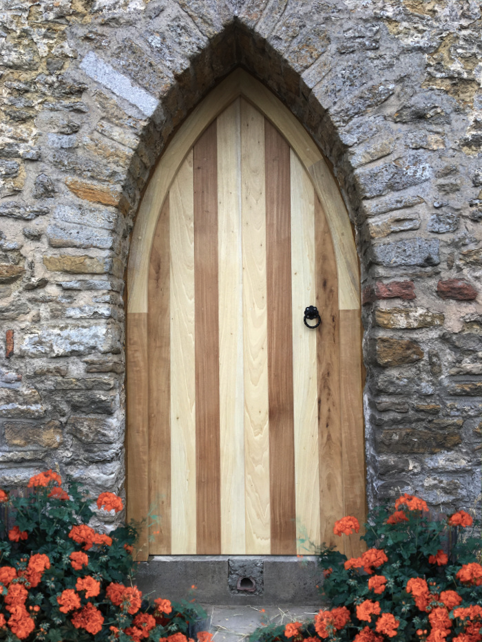 ARCHED WOODEN DOOR FRONT AND BACK